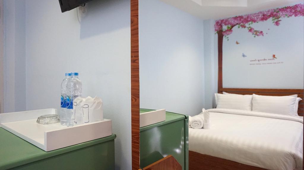 Naka Dream Hotel HHQ Zimmer foto