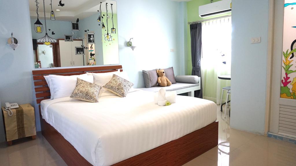 Naka Dream Hotel HHQ Zimmer foto