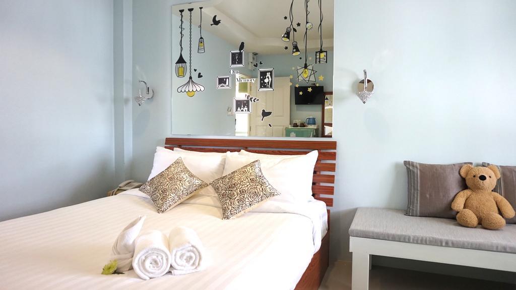 Naka Dream Hotel HHQ Zimmer foto